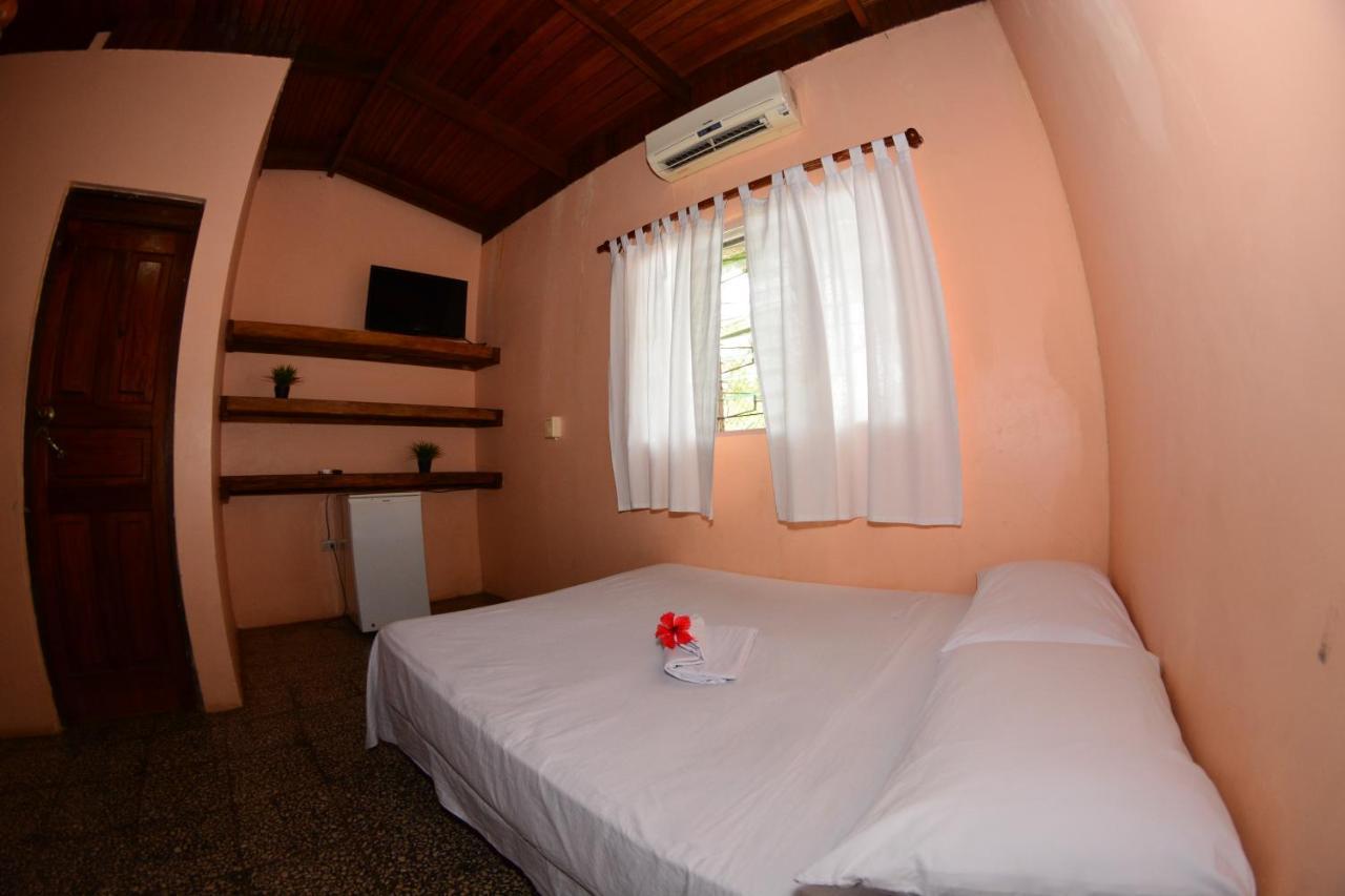 Tsunami Hostel Tamarindo Dış mekan fotoğraf