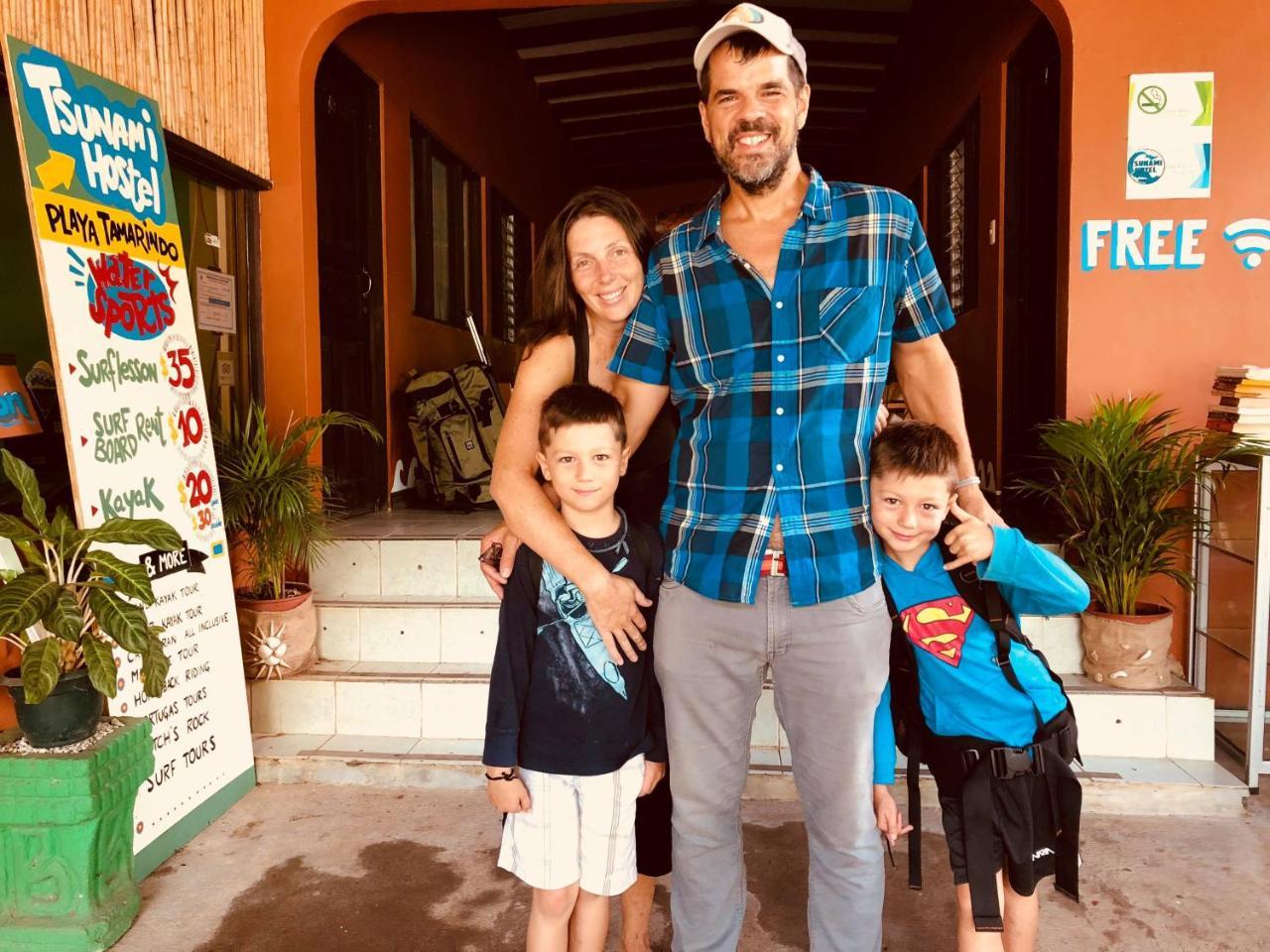 Tsunami Hostel Tamarindo Dış mekan fotoğraf