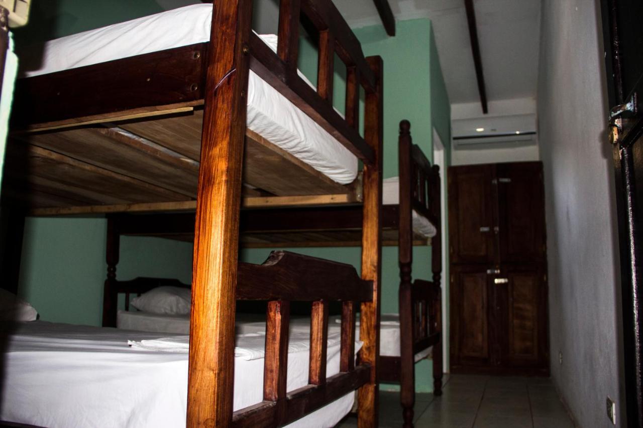Tsunami Hostel Tamarindo Dış mekan fotoğraf